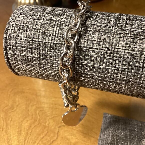 Bold Silver Tone Heart Charm Bracelet - Picture 4 of 5